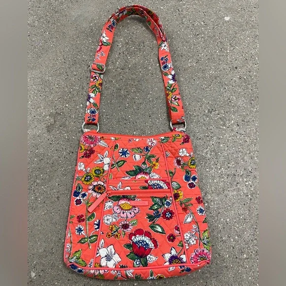 Vera Bradley Summer Crossbody Purse Peach Floral EUC Clean - Picture 3 of 11